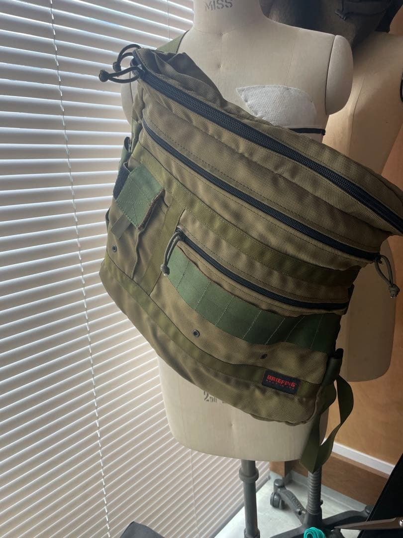 BRIEFING ブリーフィング　ショルダーBAG 値下げしました。