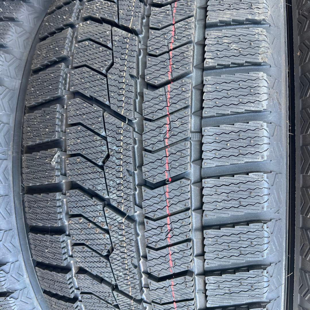 スタッドレスタイヤ　トーヨー　GIZ2 245/45R18 新品未使用　22年製