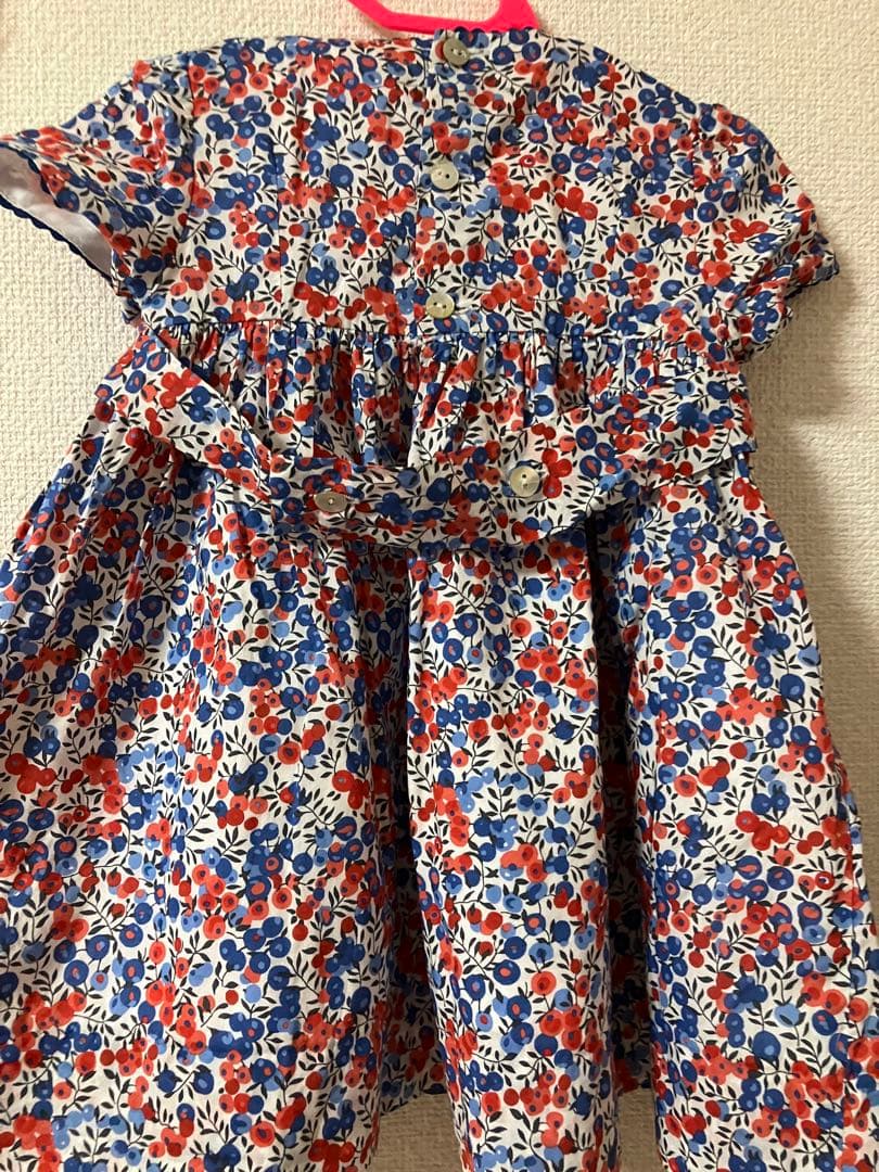 Amaia kids 花柄スモッキングドレス 2y