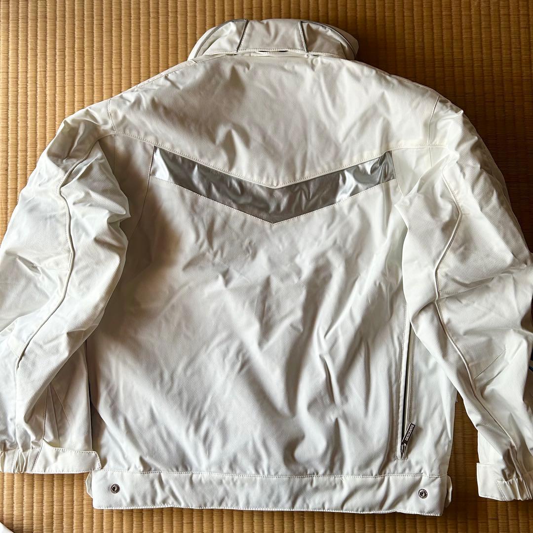 期間限定値下げ【新品未使用】ユニセックス☆彡 デサント スキーウェア ジャケット