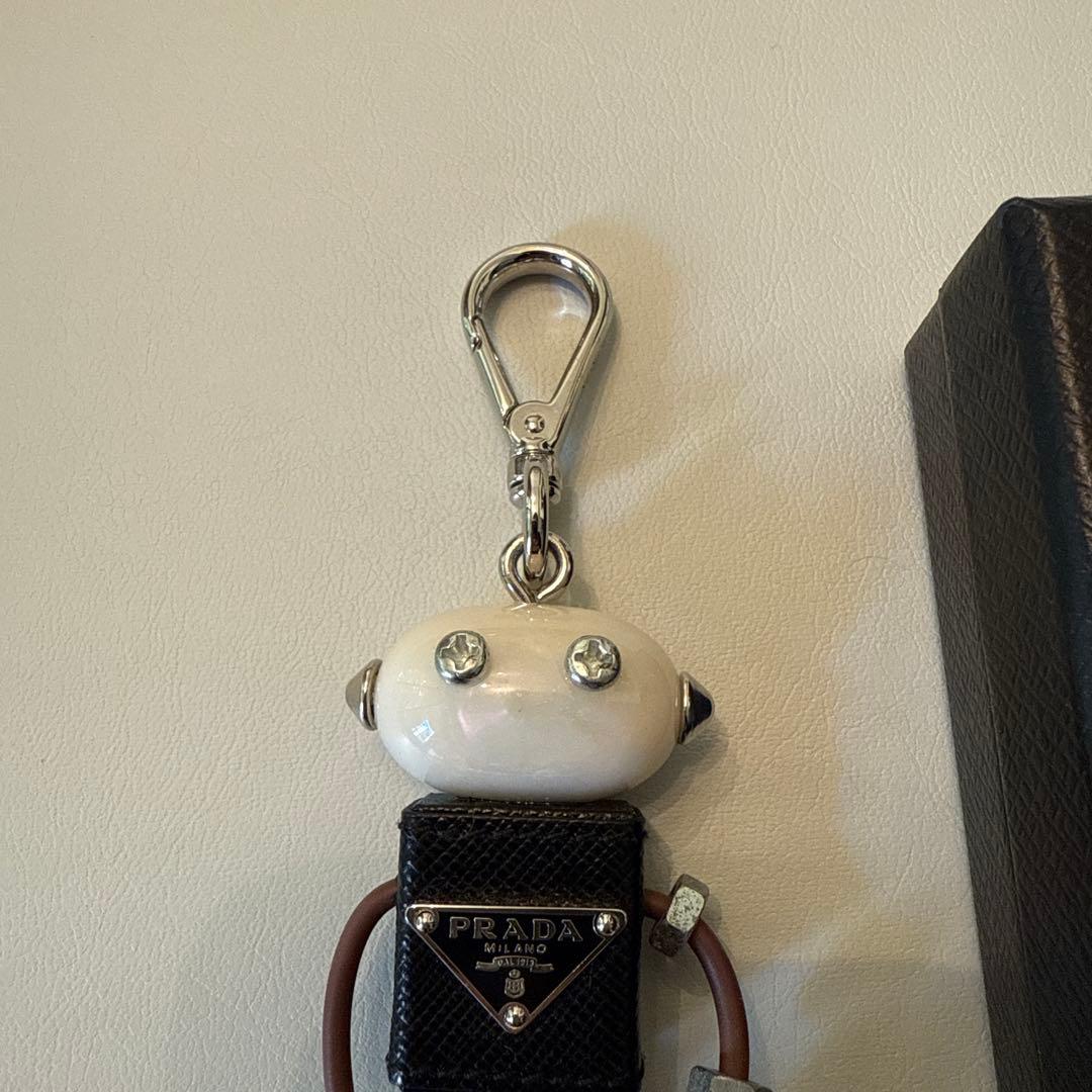 PRADA ロボット型キーホルダー エドワード