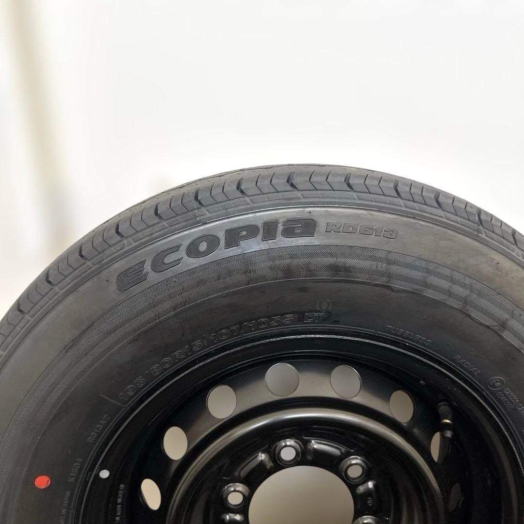 ハイエース　純正タイヤホイール、新品ホイールキャップ①〜④セット　新車外し