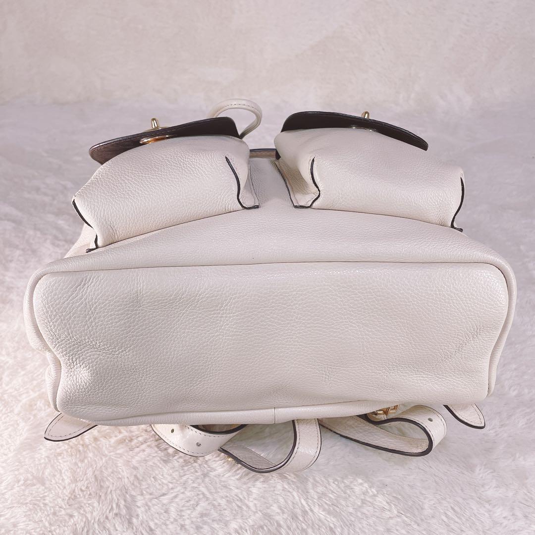 【美品】 COACH コーチリュック レザー ターンロック ホワイト