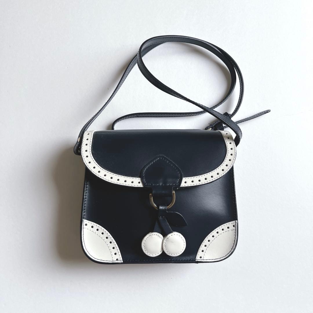 ボンポワン　ショルダーバッグ　ネイビー