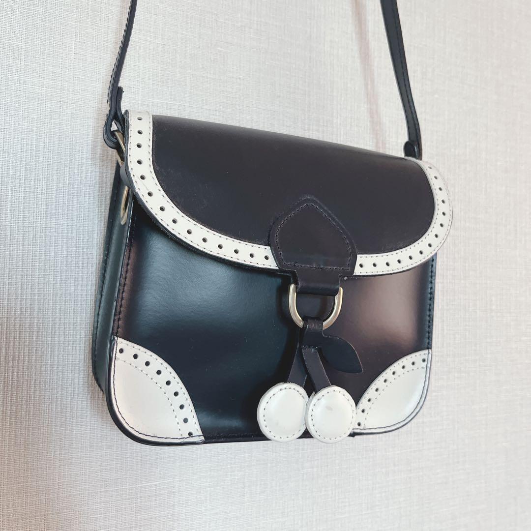 ボンポワン　ショルダーバッグ　ネイビー