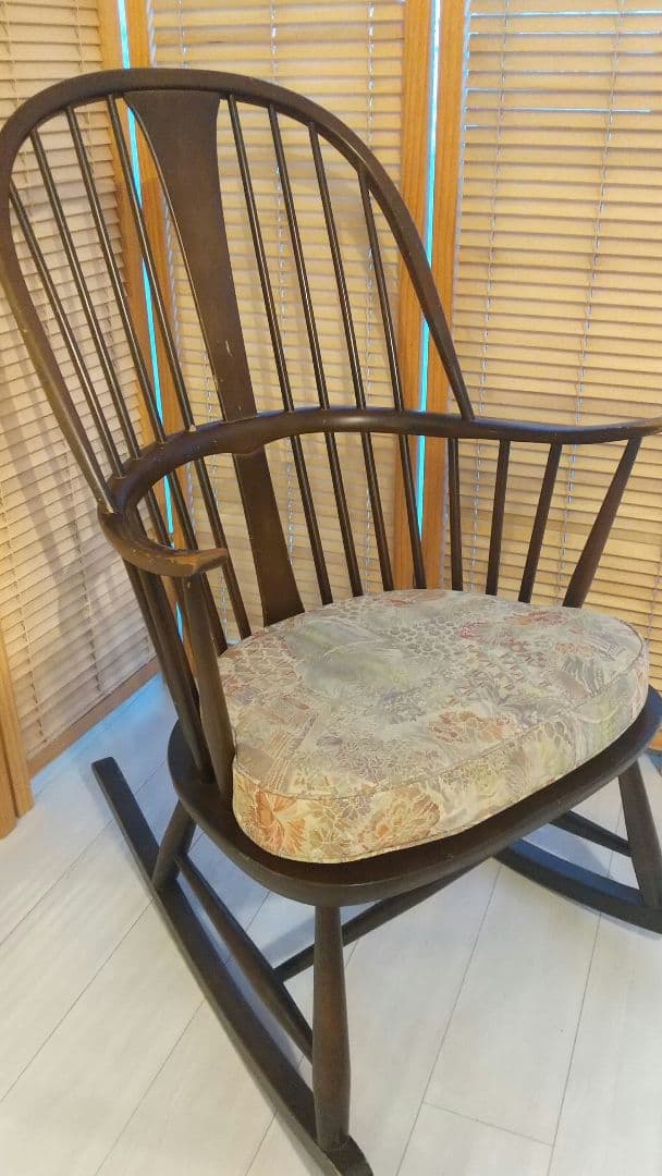 【値下げ】アーコール ロッキングチェア