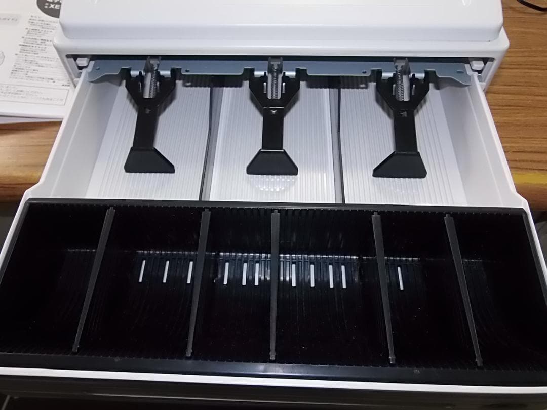 23年製美品226設定無料シャープ８部門インボイスレジスターXE-A147