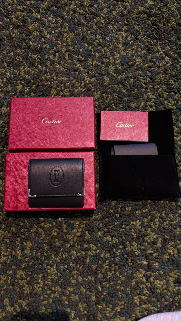 <付属品付き>Cartier ケース 黒 レザー