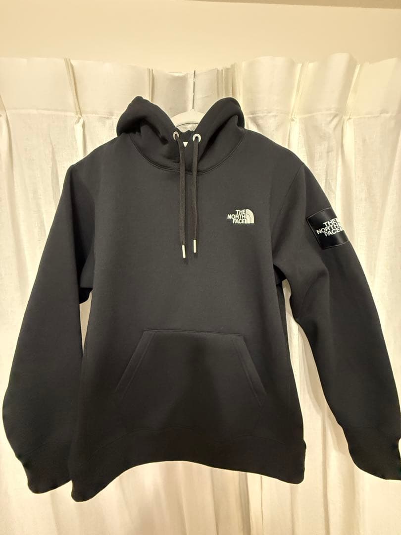 ザ・ノース・フェイス SQUARE LOGO HOODIE