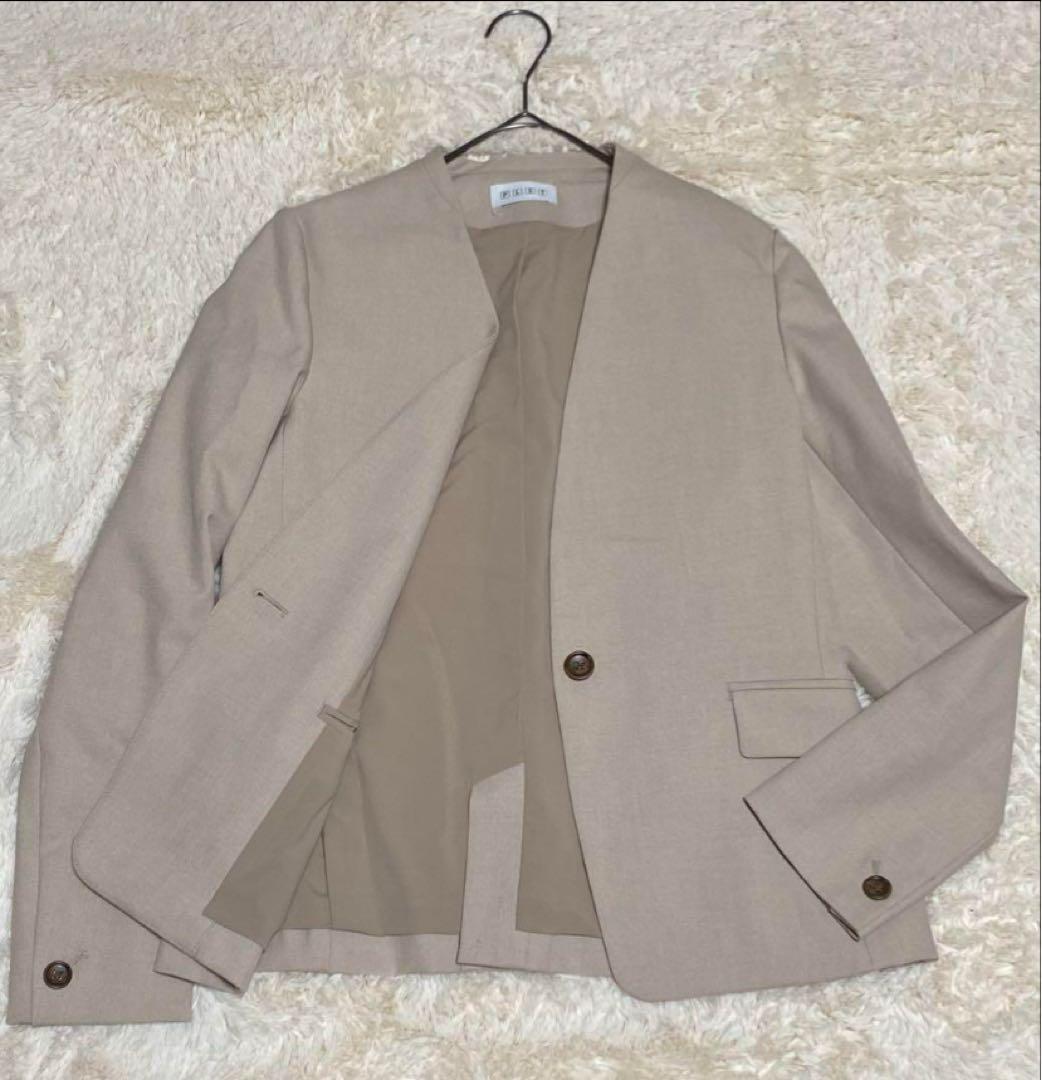 PLST プラステ　セットアップスーツ　ベージュ