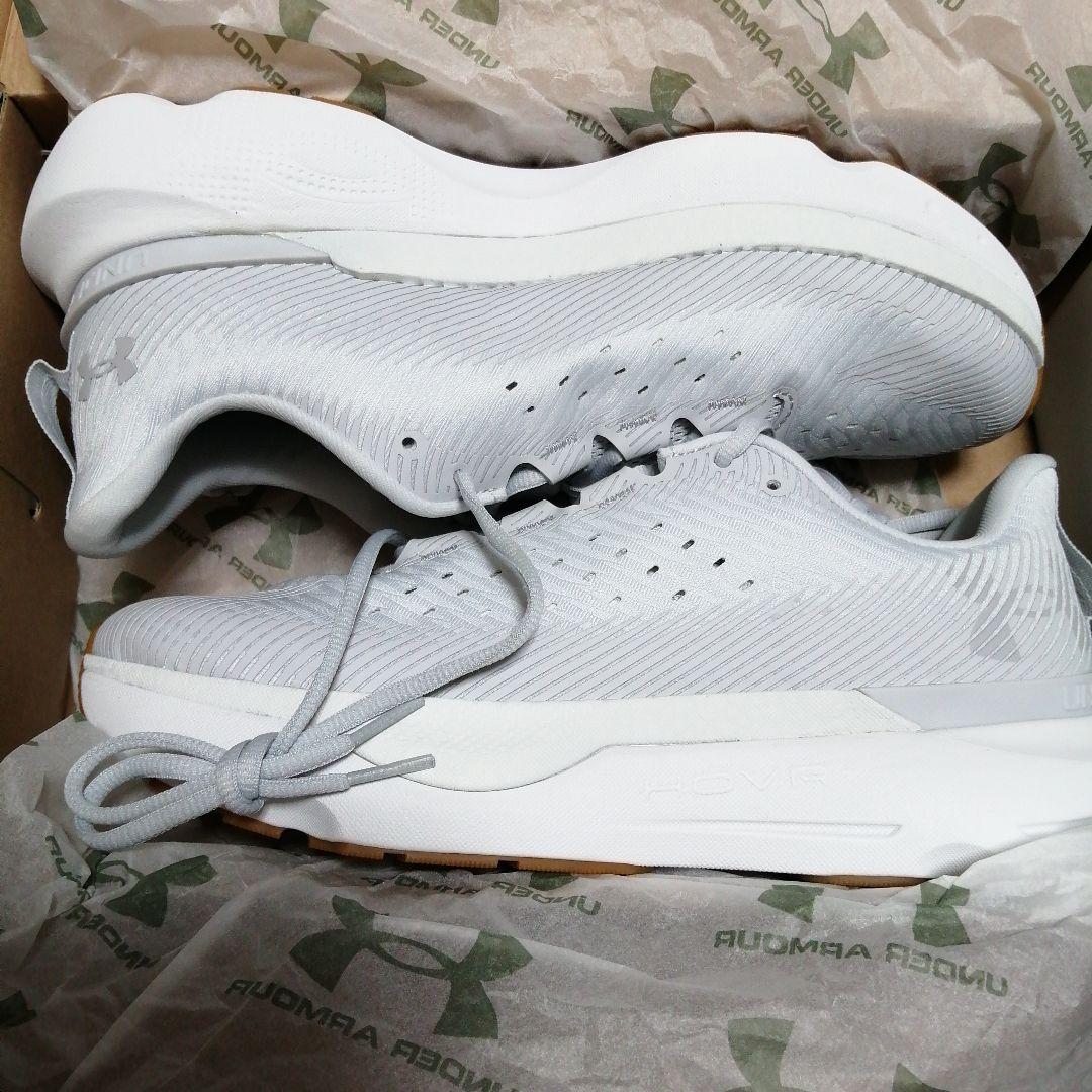 アンダーアーマー　メンズシューズ新品