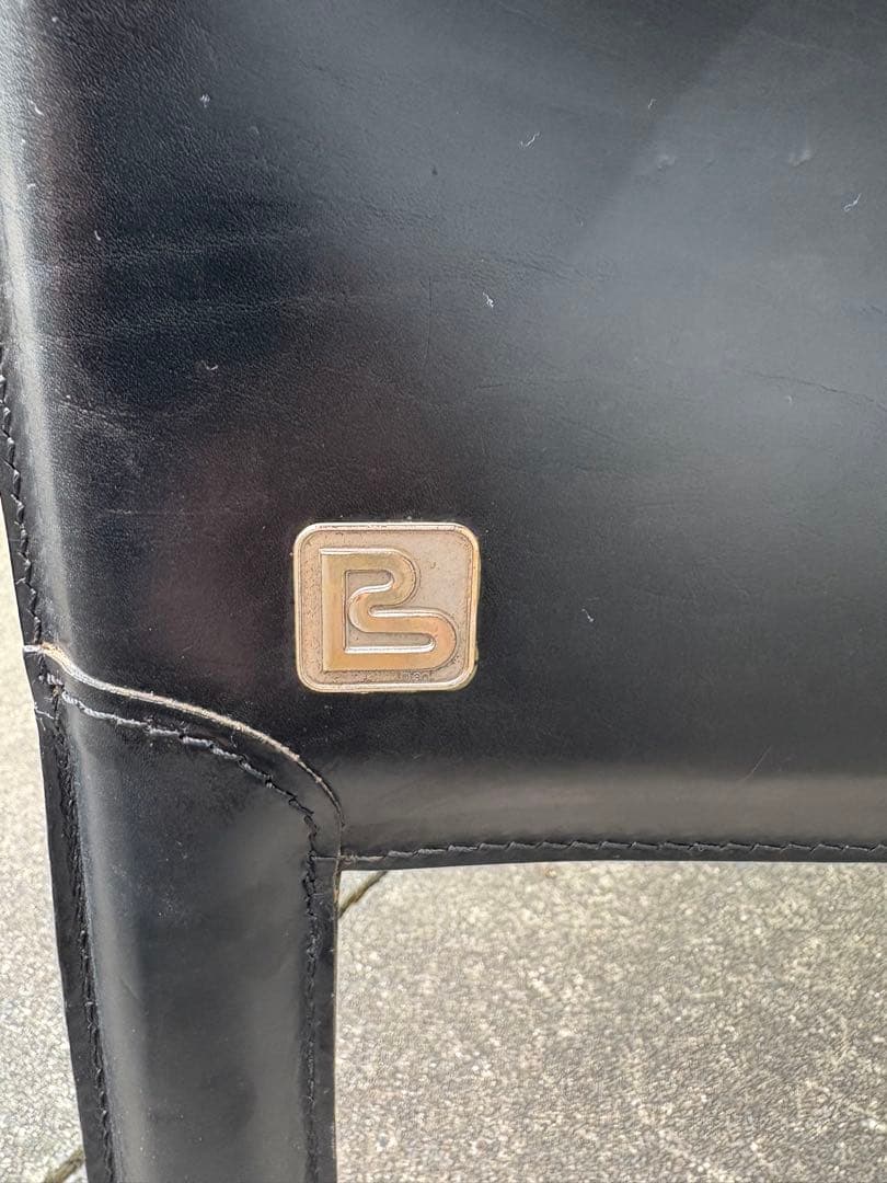 Italia BUSNELLI 本革　アームチェア