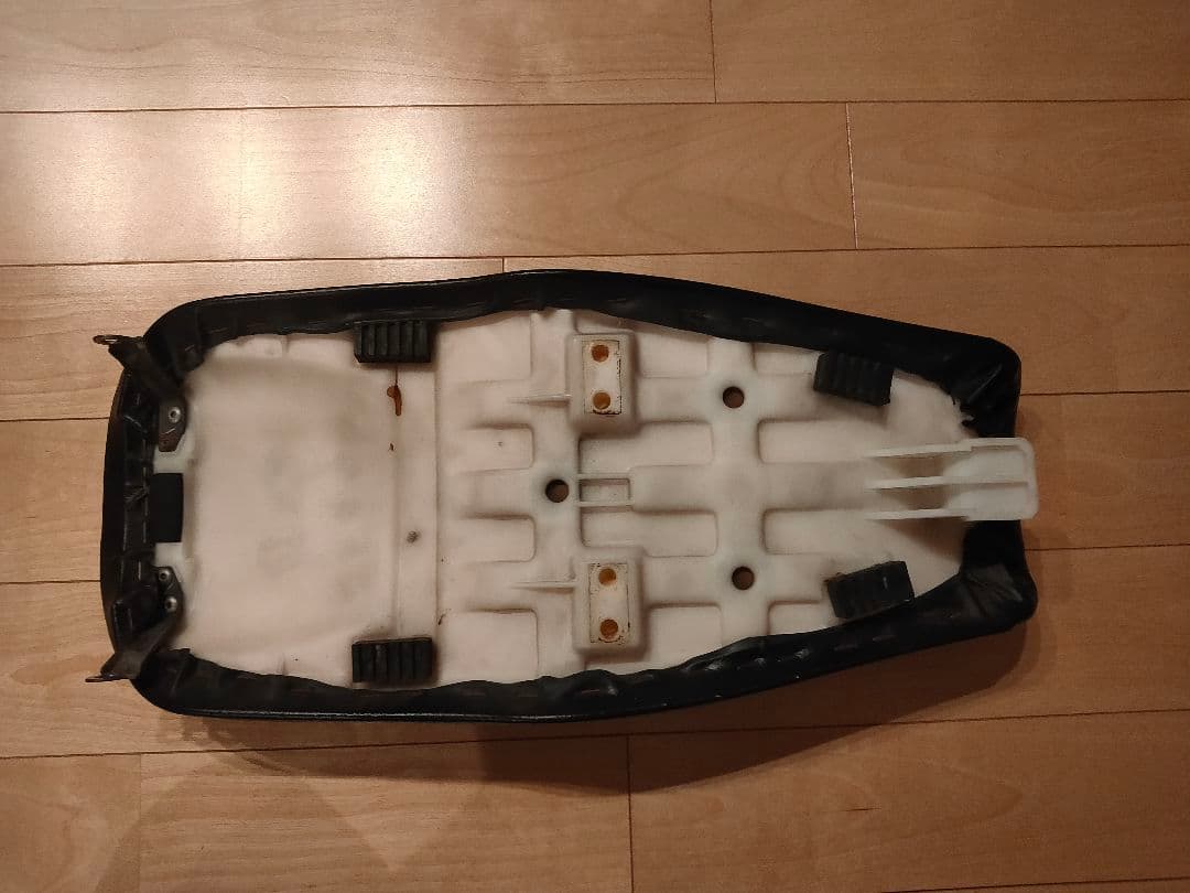 スズキ グラストラッカービックボーイ BB 250 純正シート NJ47A