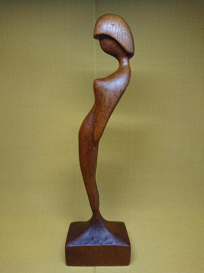 ビンテージ　人形　木彫　彫像　北欧　置物　インテリア　工芸品　美術品　A3303