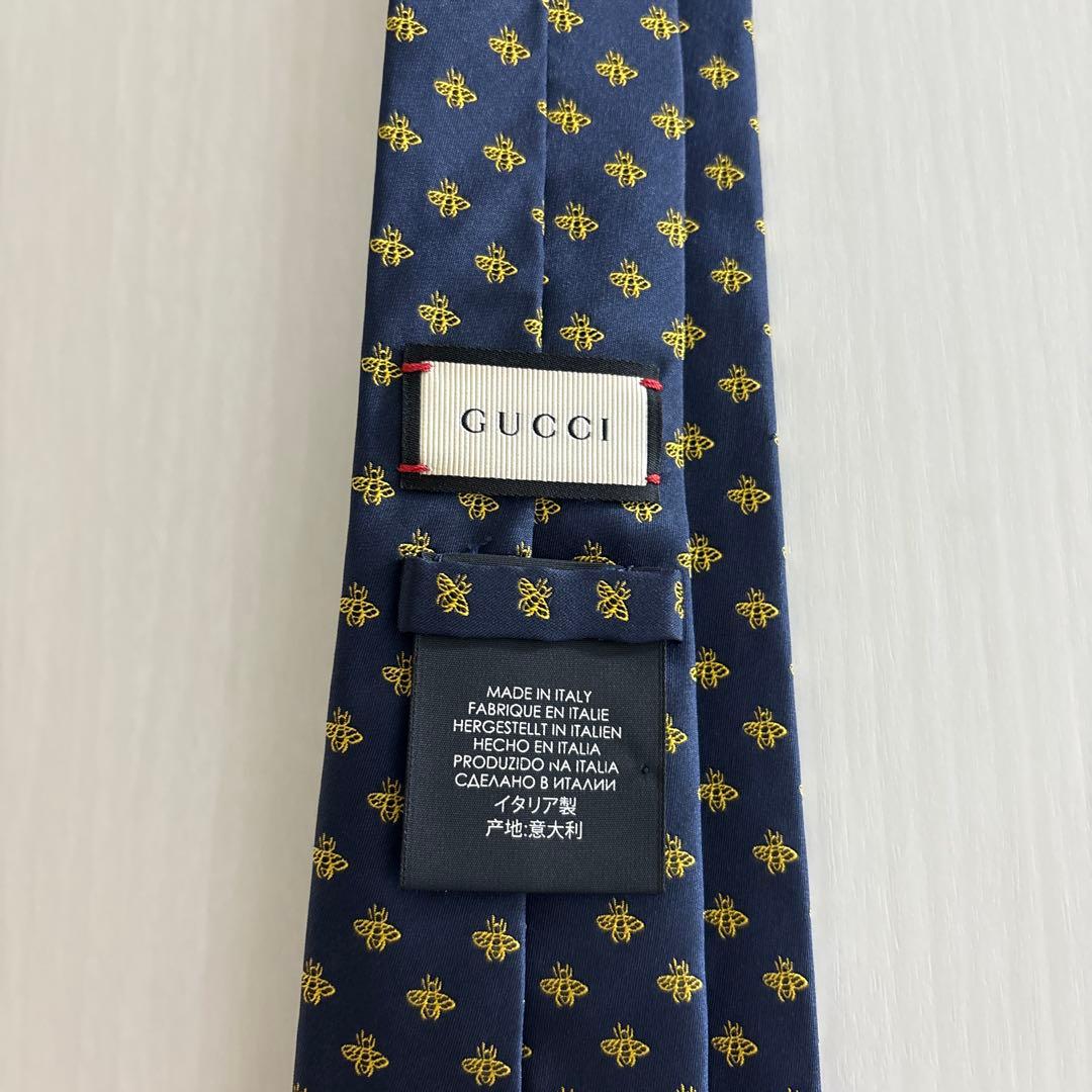 GUCCI ネクタイ 蜂刺繍 ネイビー