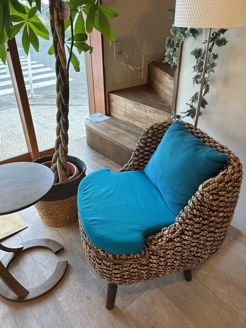 リゾート家具、バリ家具　　1人掛ソファ　 エメラルドグリーン