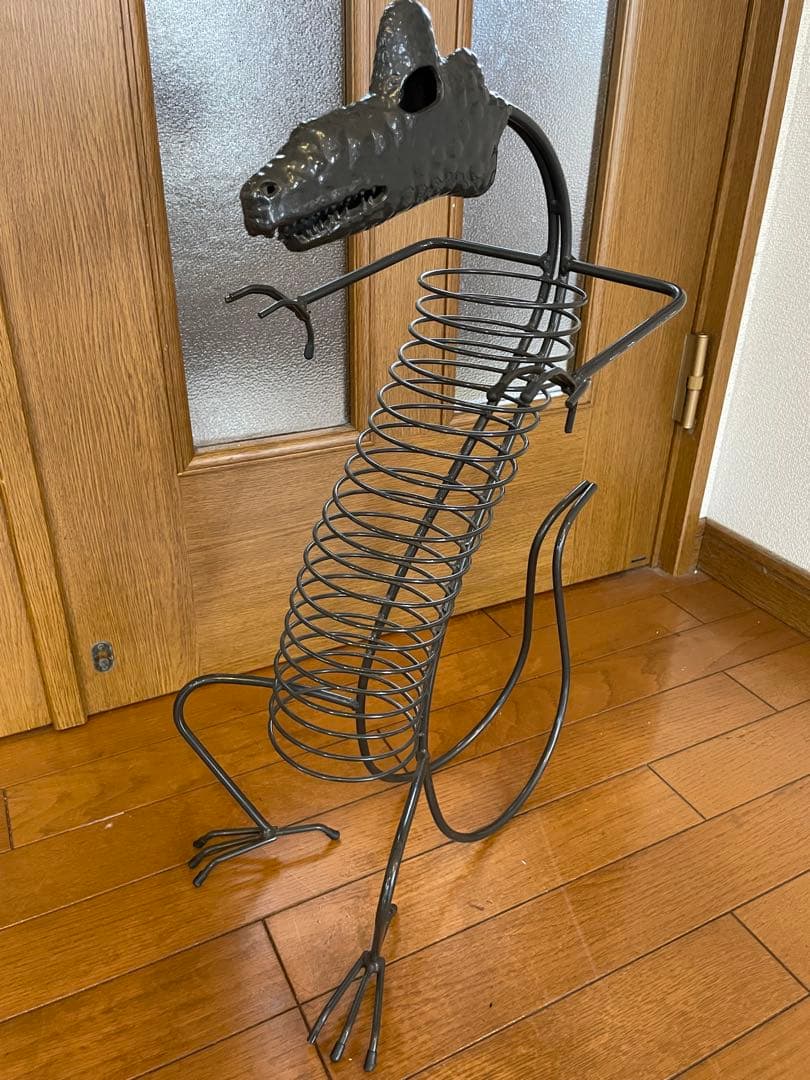 アイアン　ワイヤーアート 恐竜 立体CDラック