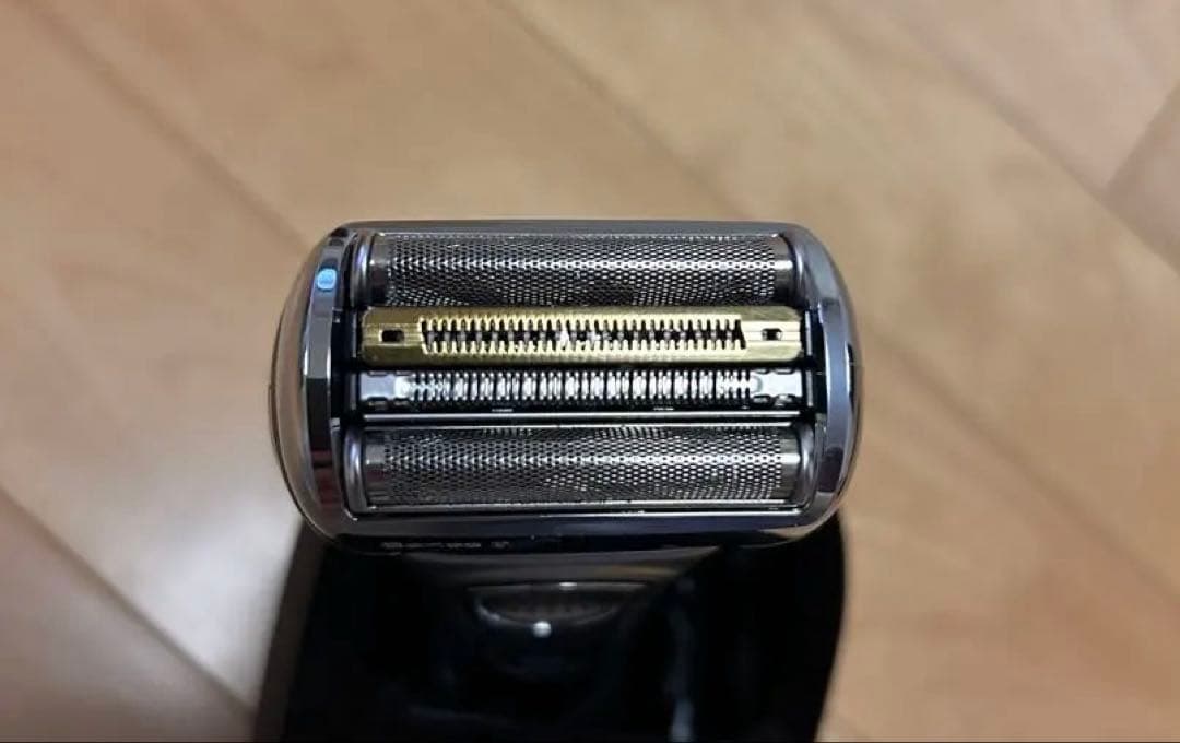 【週末値下げ❗️】Braun シリーズ9 洗浄器、専用ケース、洗浄液、ブラシ付き