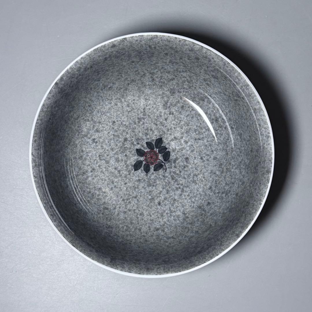 人間国宝　十三代今泉今右衛門　本人作　色鍋島薄墨草花文鉢　共箱　共布　栞　未使用