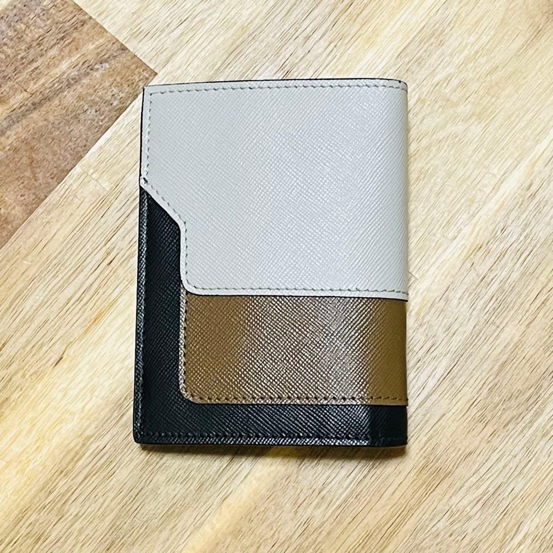 MARNI マルニ 二つ折り財布