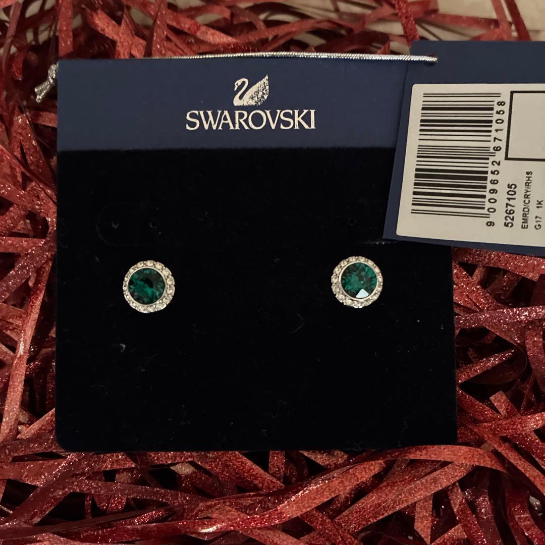 【レア・新品】　✨✨スワロフスキー　アンジェリク　グリーンピアス