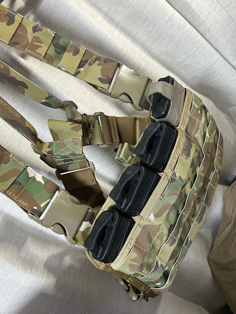 〈美品〉VOLK TACTICAL GEAR リーコンチェストリグ