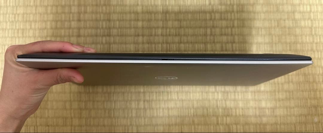 Dell Vostro 5300. Core i5-10210u. メモリ8gb