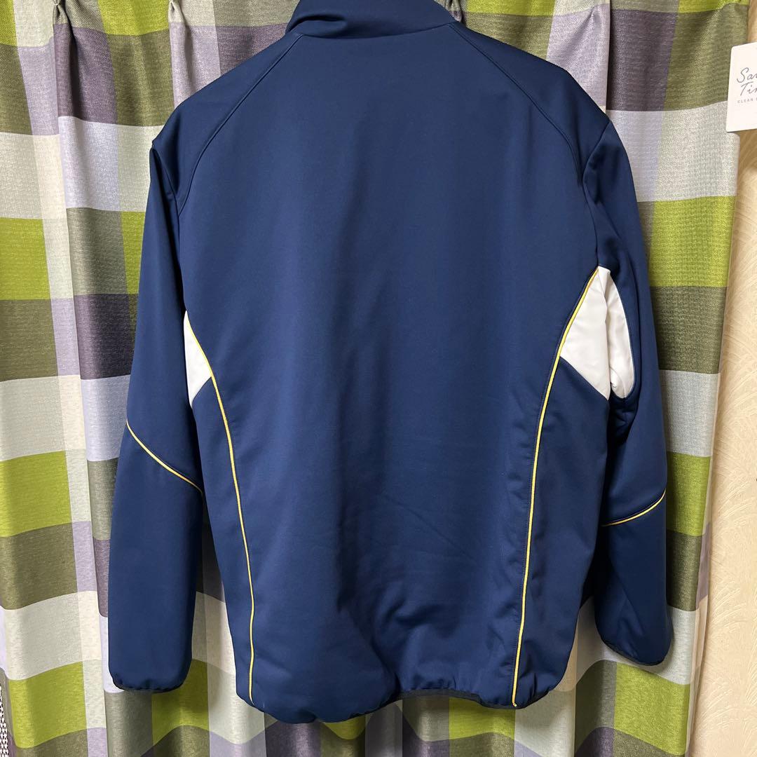 デサントグランドコート