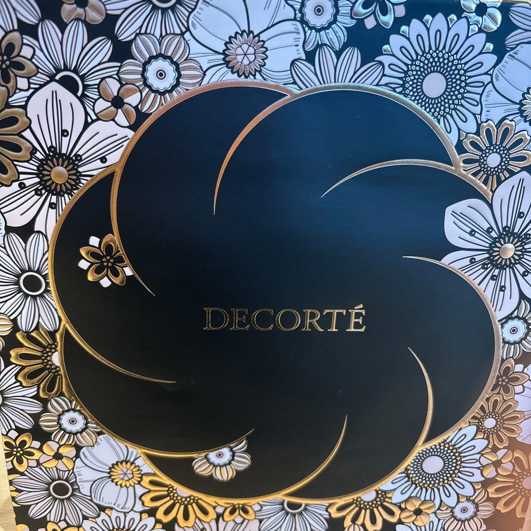【新品未使用】DECORTE メイクアップセット フラワーデザイン