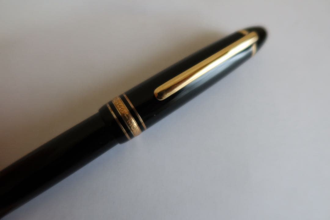 d*9様 MONTBLANC 万年筆 マイスターシュテュック 4810 M 14