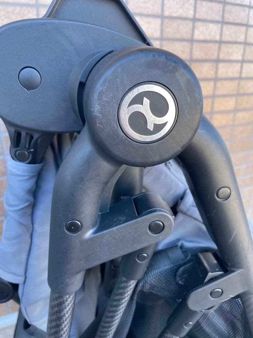 サイベックス　cybex MELIO メリオカーボン