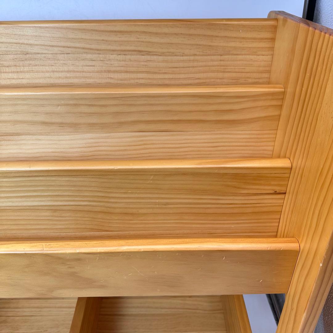 ニトリ　子ども本棚　オリーブブックシェルフ　大和屋　ノスタ