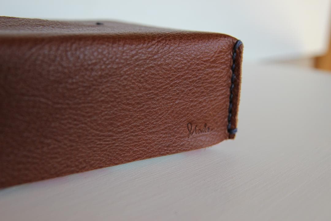 スッキリシンプル！『ヌメ革のBOXティッシュケース【チョコ】』栃木レザー