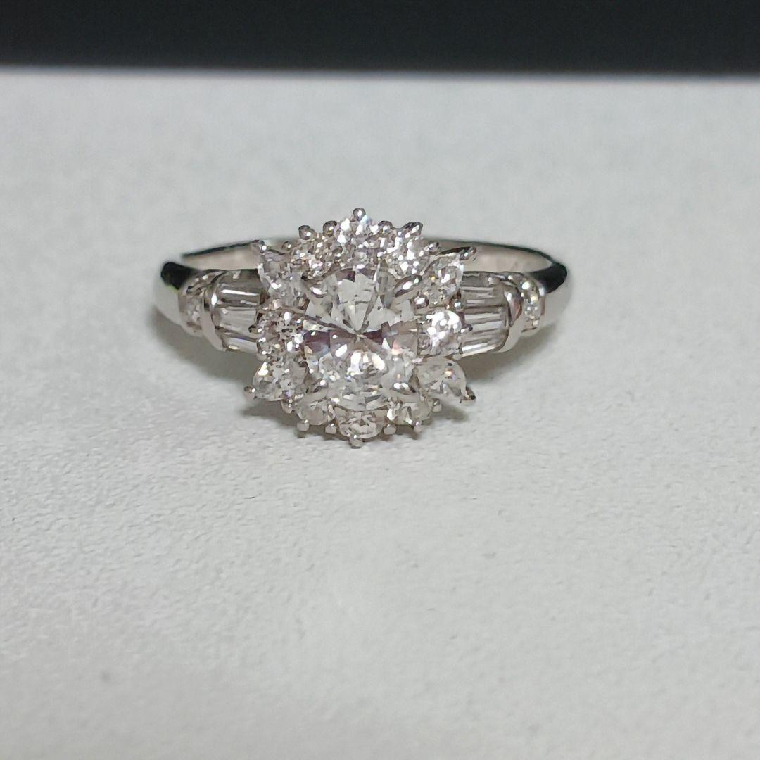 Pt900 天然ダイヤモンド 合計1.11ct 豪華 ヘイロー オーバル リング