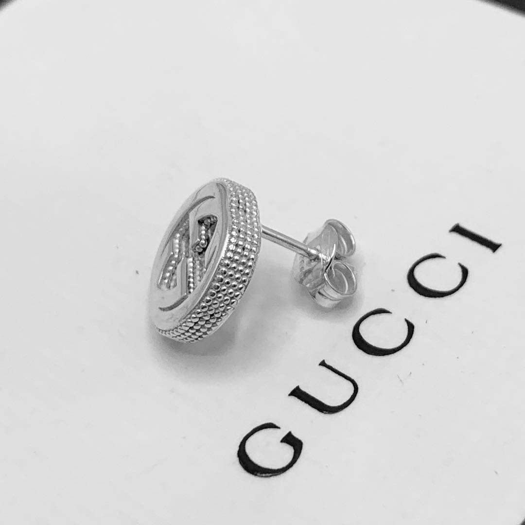 【鏡面仕上げ】GUCCI ピアス　GG インターロッキングG マーモント