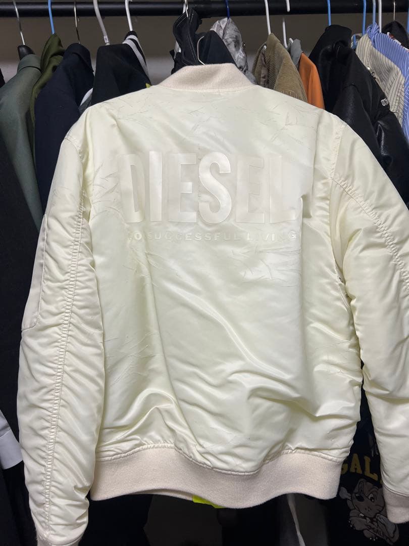 DIESEL MA-1フライトジャケット ホワイト