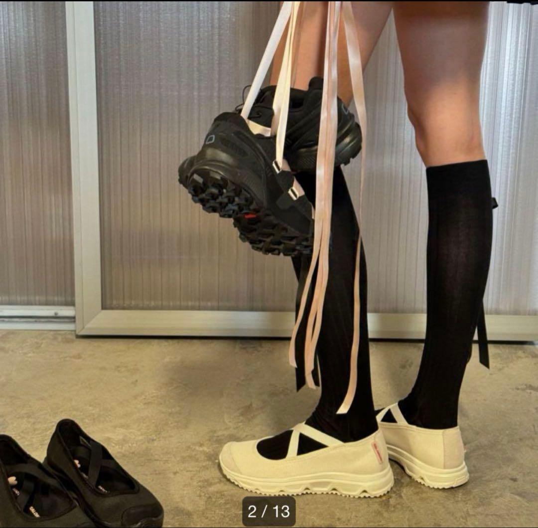 Sandy Liang × Salomon WMNS RX MJ ジェニ着用