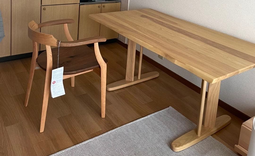 美品　テーブル　ダイニングテーブル　リビングテーブル　カームテーブル