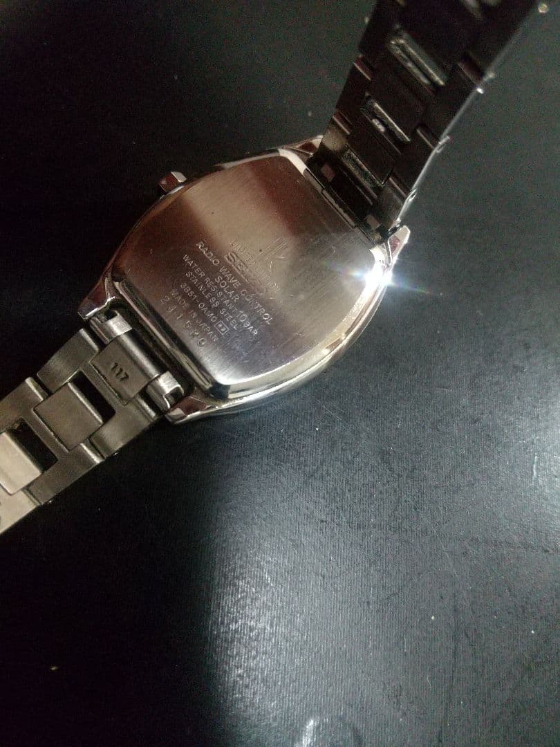 美品　セイコールキア　電波ソーラー