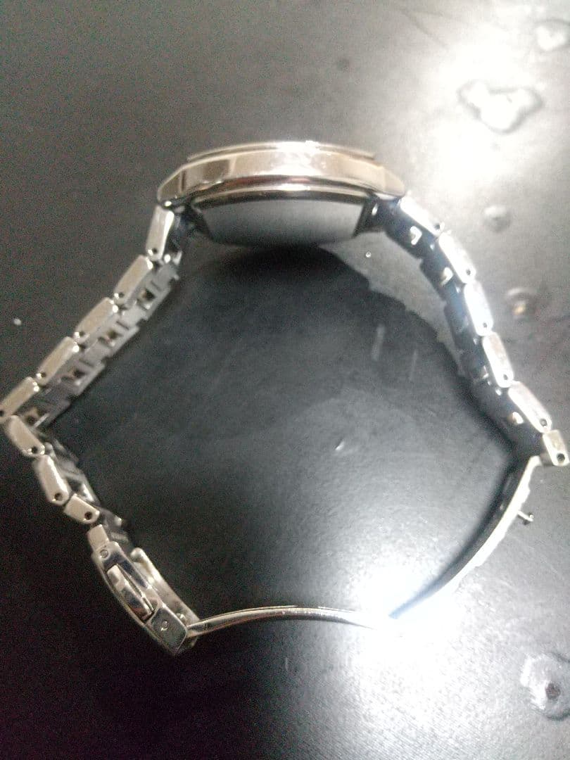 美品　セイコールキア　電波ソーラー