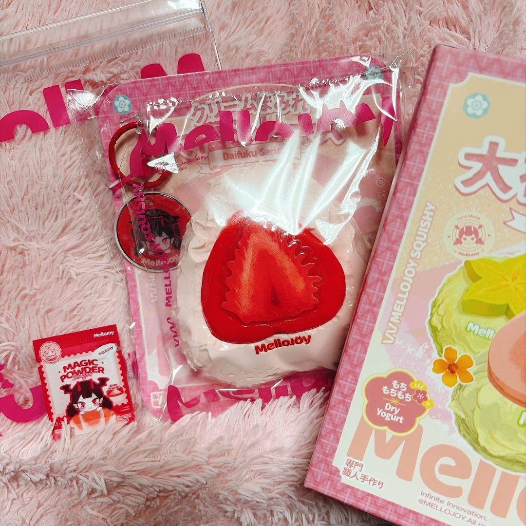 k*6様 Mellojoy クリームまみれ大福 ストロベリー いちご スクイーズ