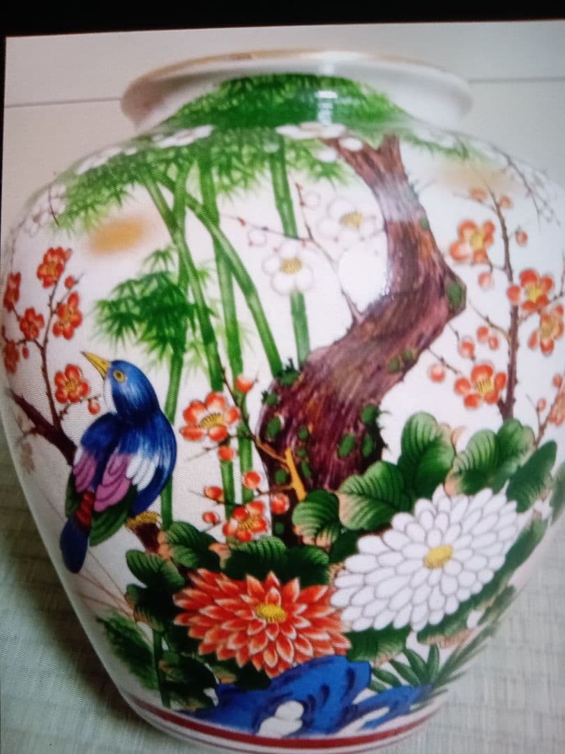 激安。美品！九谷焼陶秀作！色鮮やかな花鳥模様の花瓶 高さ約23cm