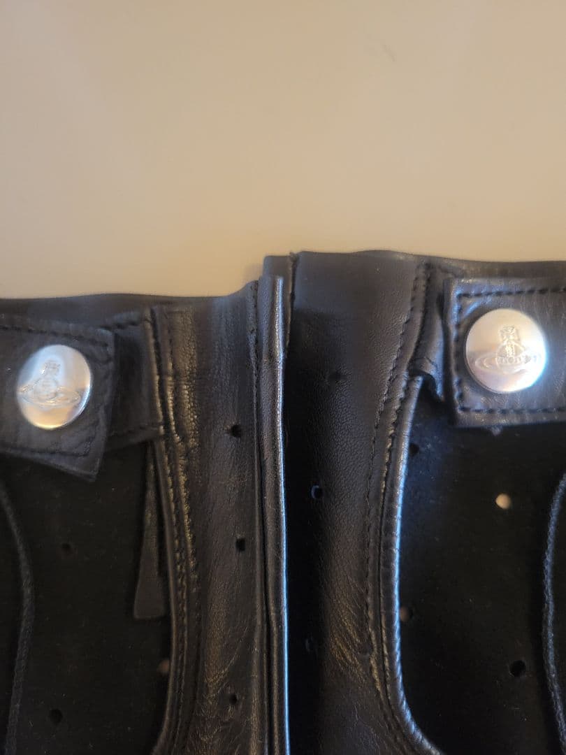 VIVIENNE WESTWOODレザーグローブ　未使用品