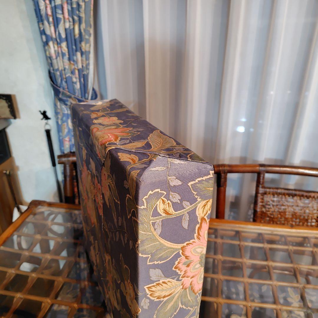 ラタンガラスのダイニングテーブルセット