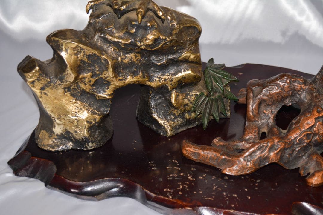 金属製・鷲・鷹・鳶・置物