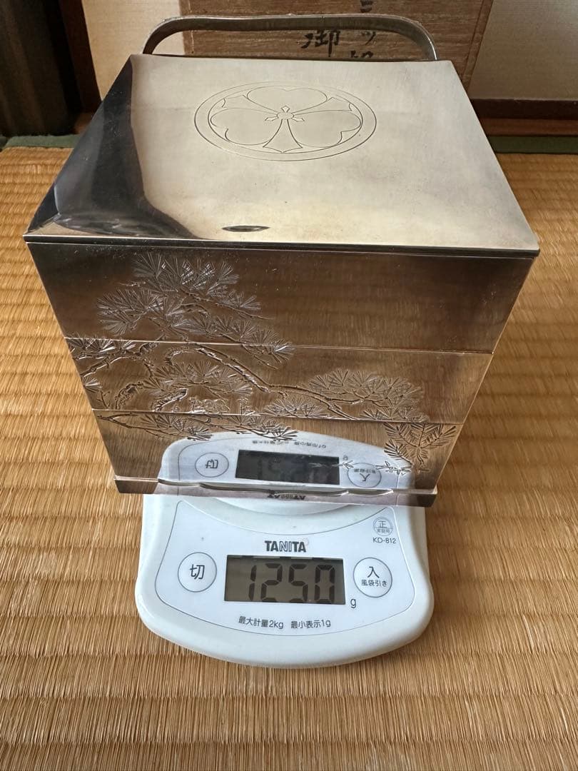 三ッ組　御重箱