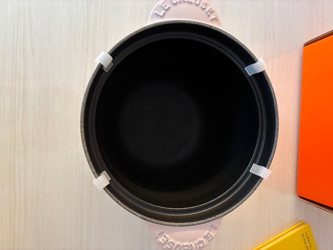 ルクルーゼ　LE CREUSET ココットエブリィ　18cm ピンク