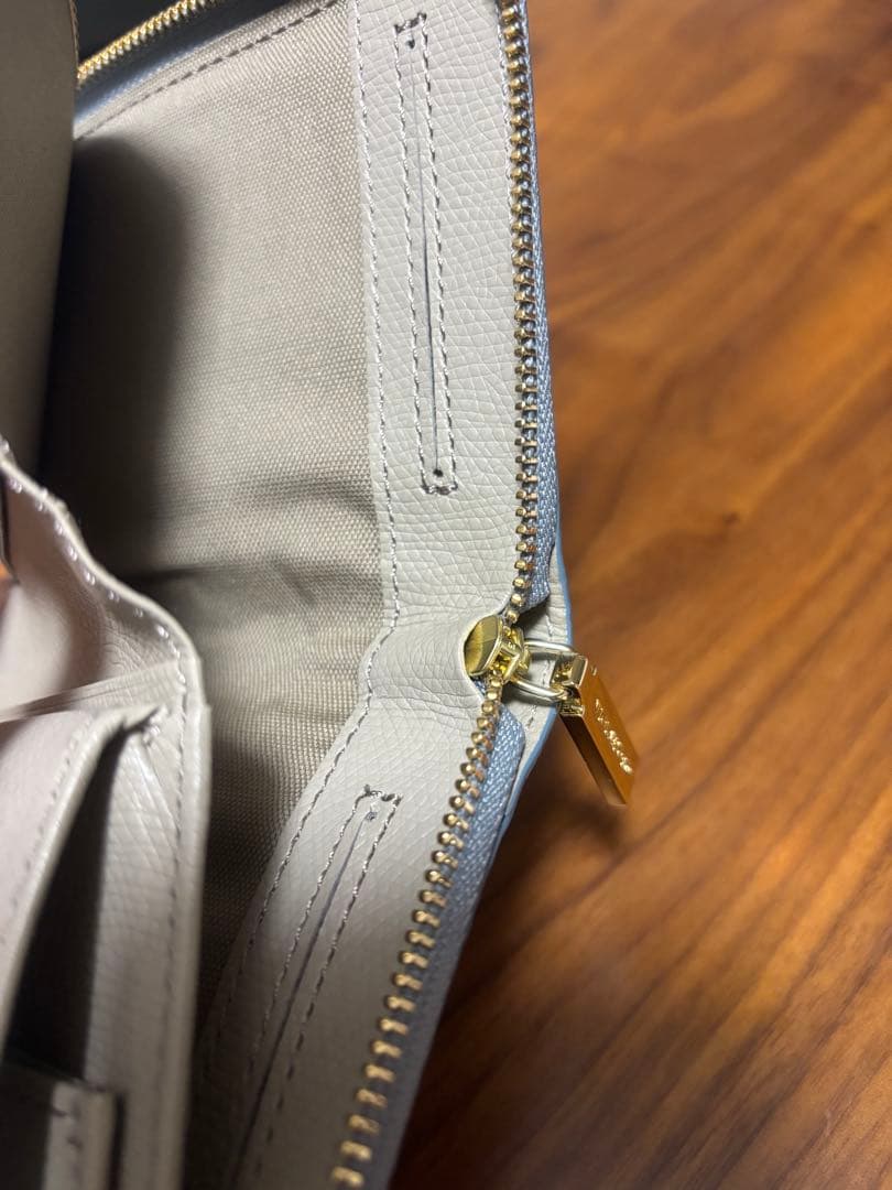 【新品】VIOLA d'ORO 二つ折り財布