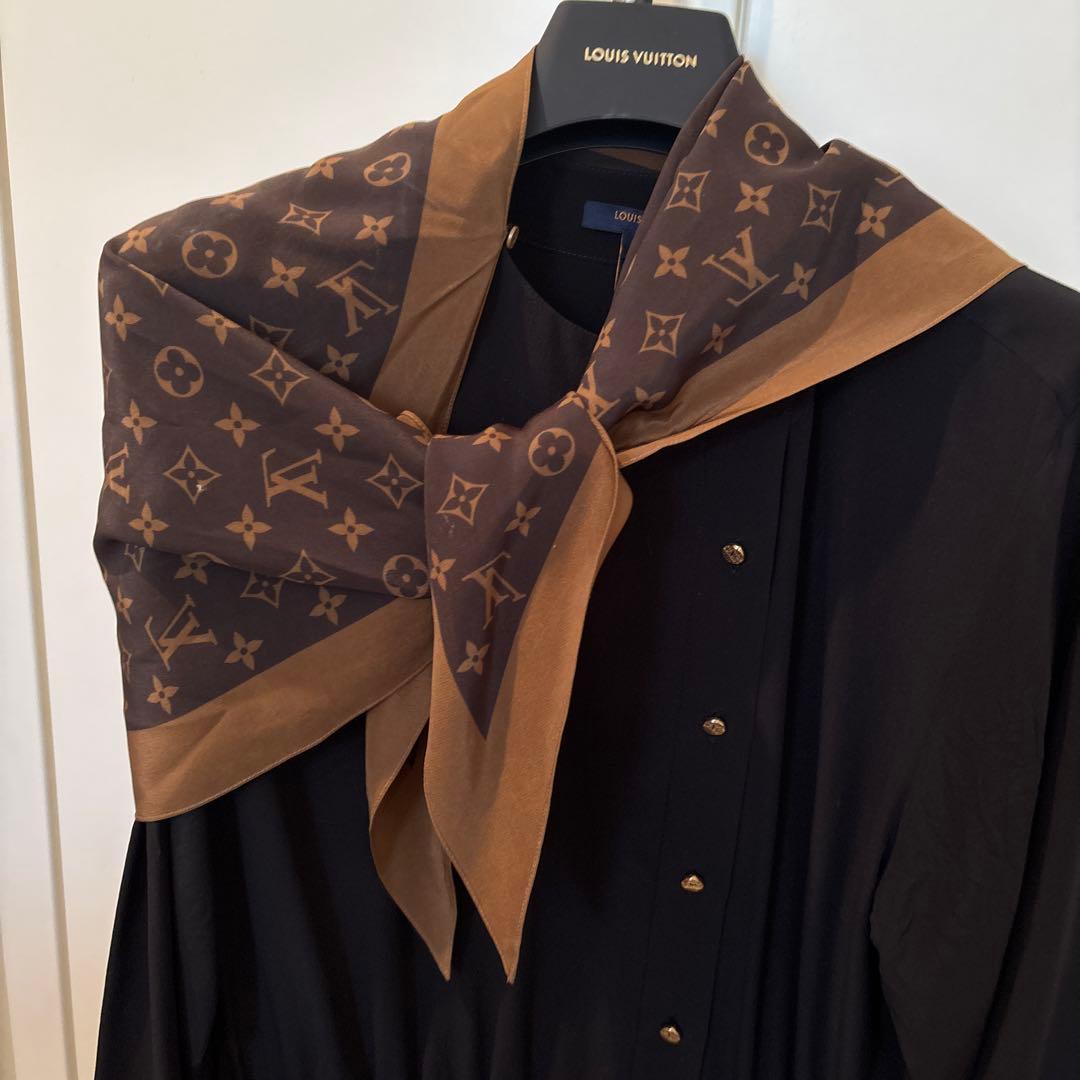 新価格　LOUIS VUITTON ブラック ワンピース 38 衣装カバー付