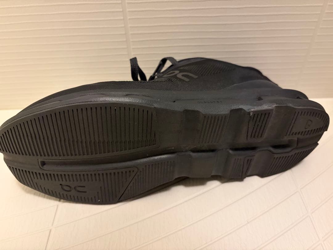 【Onスニーカー】Cloudzone Black | JP 26.5